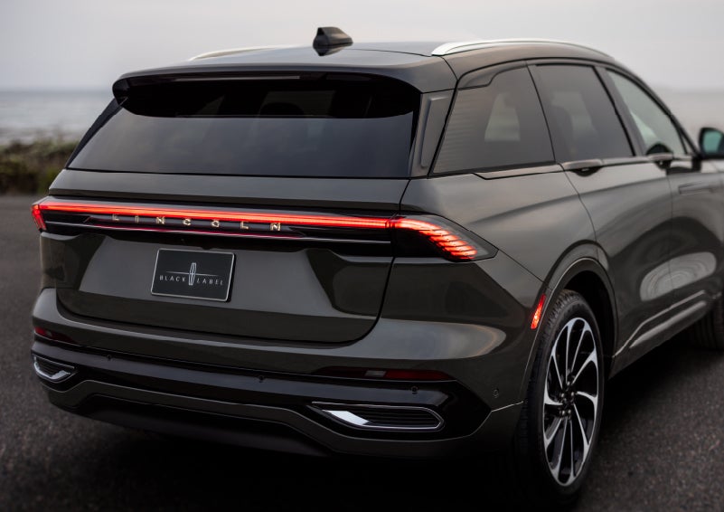 The rear of a 2024 Lincoln Black Label Nautilus® SUV displays full LED rear lighting. | All Star Lincoln in Prairieville LA